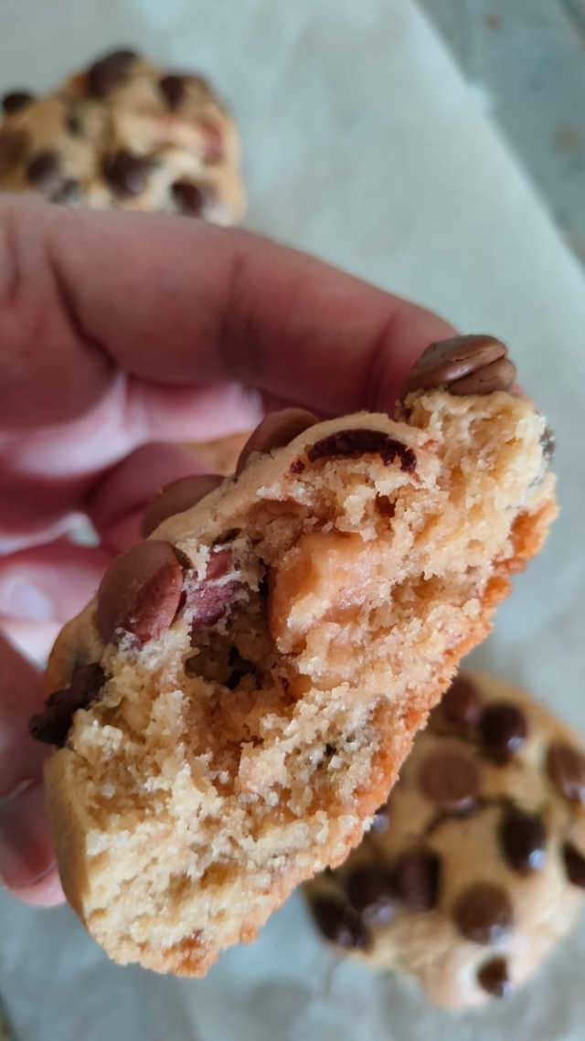 Copycat New Style Levain Chocolate chip cookie